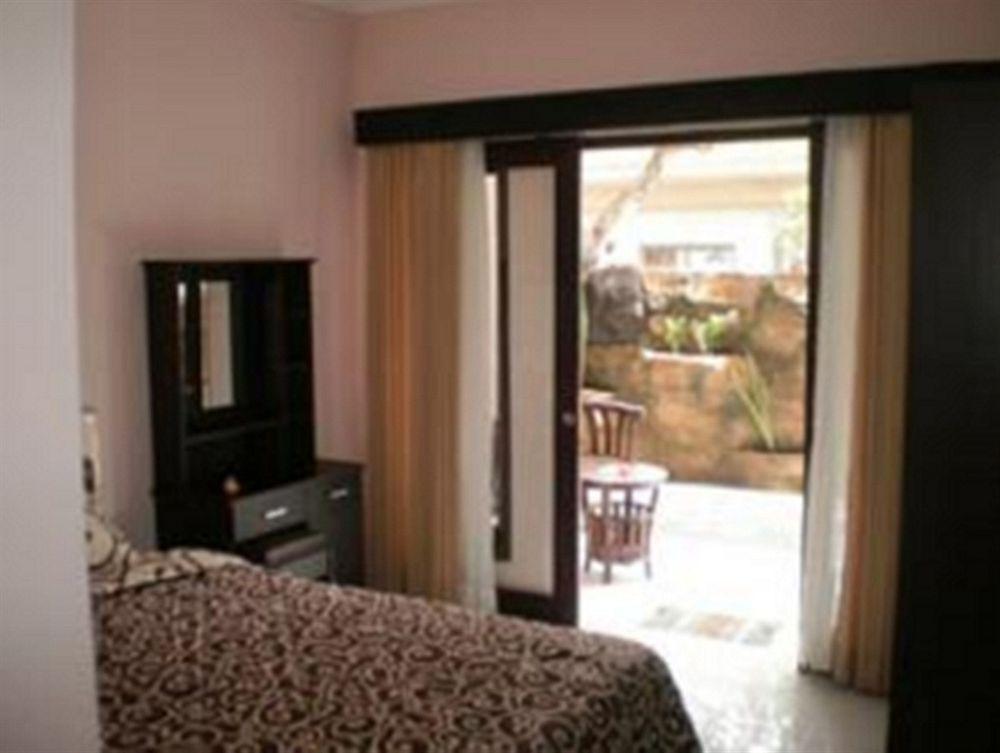 Sapta Petala Hotel Kuta Lombok Eksteriør billede
